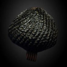 เบี้ยแก้ถักห้าห่วง โค๊ด ท.บ. หลวงพ่อตี๋ วัดหูช้าง จ.นนทบุรี