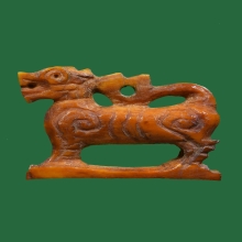 สิงห์หน้าโบสถ์ปากเจาะ งาแกะเก่า 100 ปี 