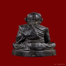 รูปหล่อไตรมาส เนื้อนววะ หลวงปู่ทิม วัดละหารไร่