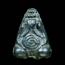 พระปิดตามหาอุตม์ เนื้อเมฆพัตร หลวงพ่ออี๋ วัดสัตหีบ ปี2483