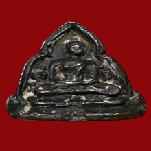 พระชัยวัฒน์สามเหลี่ยม วัดราชบพิธฯ ปี ๒๔๖๖