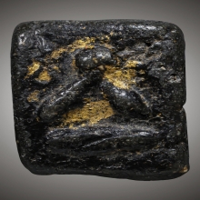 พระปิดตาหลวงปู่ศุข พิมพ์สี่เหลี่ยมอุขึ้นอุลง 