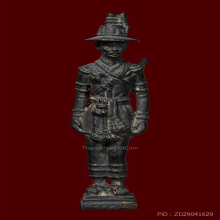 รูปหล่อพระเจ้าตากสิน ค่ายตากสิน จันทบุรี ปี2518 