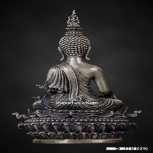 พระกริ่งพระพุทธประทานยศบารมี เนื้อเงิน พิมพ์ใหญ่ อ.เฉลิมชัย