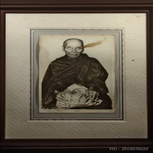 “รูปถ่ายแอ็คหนึ่งเดี่ยวในวงการ”หลวงพ่อเต๋ วัดสามง่าม