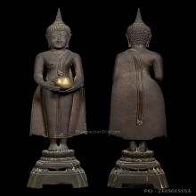 ปางอุ้มบาตร วัดสุทัศน์
