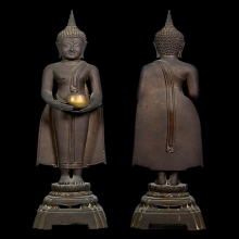 ปางอุ้มบาตร วัดสุทัศน์