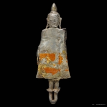 พระเงินยืนศิลปะนคร