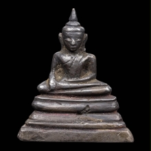 พระนั่งเนื้อเงิน ศีลปนคร ขนาดห้อยคอ ตัวจริงหายากๆมากๆคับ