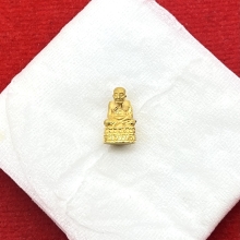 พระทองคำ.รูปหล่อหลวงปู่ทวด รุ่น111ปี 