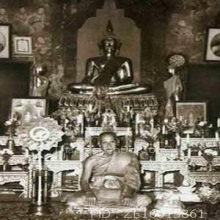 พระปิดตาหลังตะแกรง หลวงปู่เหมือนวัดกำแพง ผงคลุกรักปิดทอง