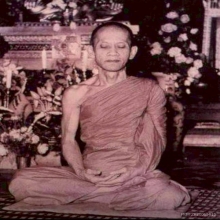 พระชัยหน้าแว่นอุดกริ่ง เจ้าคุณนรฯวัดเทพศิรินทร์สวยแชมป์ๆๆๆ