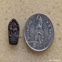 พระปรกใบมะขาม วัดสุทัศน์ รุ่นรัชมังคลาภิเษก ปี 31 เนื้อนวะ