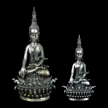พระกริ่งประทานยศบารมี อ.เฉลิมชัย เนื้อเงิน พิมพ์ใหญ่+เล็ก