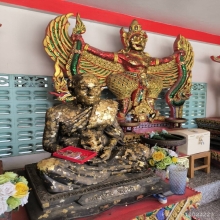 พญาครุฑ รุ่นแรก หลวงปู่ผาด อภินันโท วัดไร่ จ.อ่างทอง 