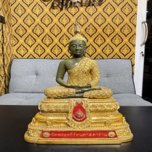 พระแก้วมรกต (ทรงเครื่องฤดูฝน)