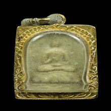 ปางประทานพรเนื้อผง มีกรอบทองคำหนา