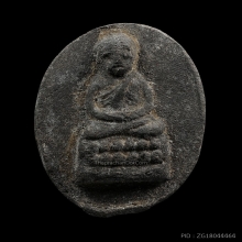 หลวงปู่ทวด วัดสุวรรณคีรี ปี2505 เนื้อว่านพิมพ์รูปไข่โหญ่