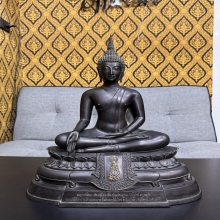พระบูชา ภปร. 08 วัดบวรนิเวศวิหาร  ปี พ.ศ. 2508 ยุคแรก ตรงปี