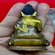 พระโพธิสัตว์ นั่งบัว จีน-ธิเบต เนื้อทองผสมลงสีลงทอง ปิดก้น