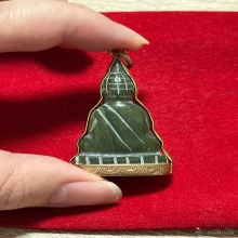 พระหยกโบราณ เลี่ยมนาค