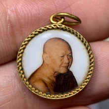 พระอาจารย์ ฝั้น อาจาโร  มีจาร