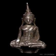 พระเงินนั่งลอยองค์ ศิลปะนครศรีธรรมราช เนื้อเงิน