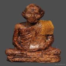 รูปหล่อ หลวงปู่คำพันธ์ โฆษปัญโญ (วัดธาตุมหาชัย จ.นครพนม