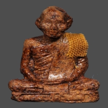 รูปหล่อ หลวงปู่คำพันธ์ โฆษปัญโญ (วัดธาตุมหาชัย จ.นครพนม