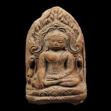 พระลือโขง หรือพระจามเทวี ซุ้มเรือนแก้ว วัดกู่เหล็ก 
