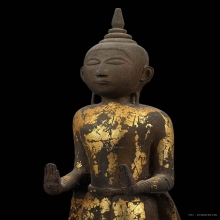 พระบูชาไม้แกะศิลปนคร