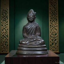 พระชัยผมหวีรุ่นแรกวัดมกุฏ ปี2478 เนื้อดำ สวยแชมป์ๆๆ