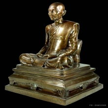 พระบูชารูปเหมือน หลวงปู่โต๊ะ หน้าตัก 9 นิ้ว