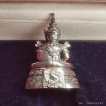 พระแก้วมรกต กรมสรรพสามิต เนื้อเงิน กล่องเดิม