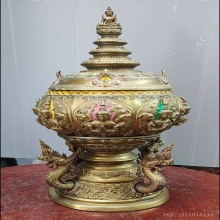 บาตรน้ำมนต์วัดไร่ขิง