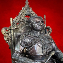 พระบรมรูปรัชกาลที่ 5 รร นายร้อย จปร รุ่นแรก ปี2529 