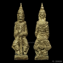 ท้าวเวสสุวรรณ วัดสุทัศน์ฯ ปี 2493 พิมพ์ฐานผ้าทิพย์