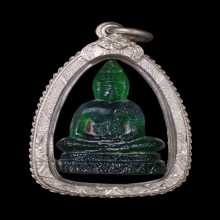 พระแก้วมรกต แม่ชีบุญเรือน โตงบุญเติม