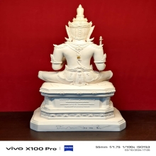 พระวิษณุกรรม100ปี โรงเรียนเพาะช่าง เนื้อหินอ่อนเทียม ปี2556 