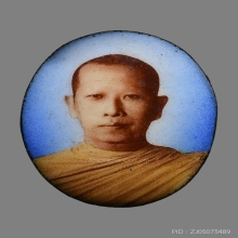 ล็อกเก็ตหลวงพ่อสำเนียง อยู่สถาพร วัดเวฬุวนาราม จ.นครปฐม
