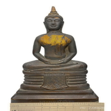 พระบูชาหลวงพ่อโสธรแผ่นปั้มครึ่งซีก ปี 2497