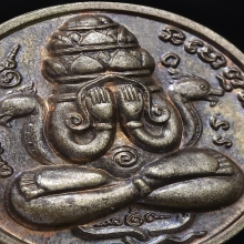 เหรียญปิดตาพังพระกาฬ นวะโลหะ เคราสั้นสวยมาก
