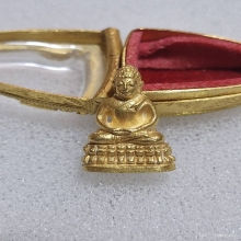 พระชัยวัตน์ เนื้อทองคำ หลวงพ่อแพ วัดพิกุลทอง สิงห์บุรี