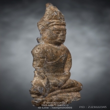 พระเทริดขนนก กรุเสมาสามชั้นเพชรบุรี
