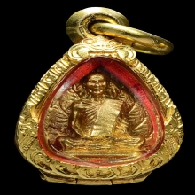 รูปเหมือนใบโพธิ์ เจ้าคุณนรฯ เนื้อทองคำปี2513 วัดเทพศิรินทราว